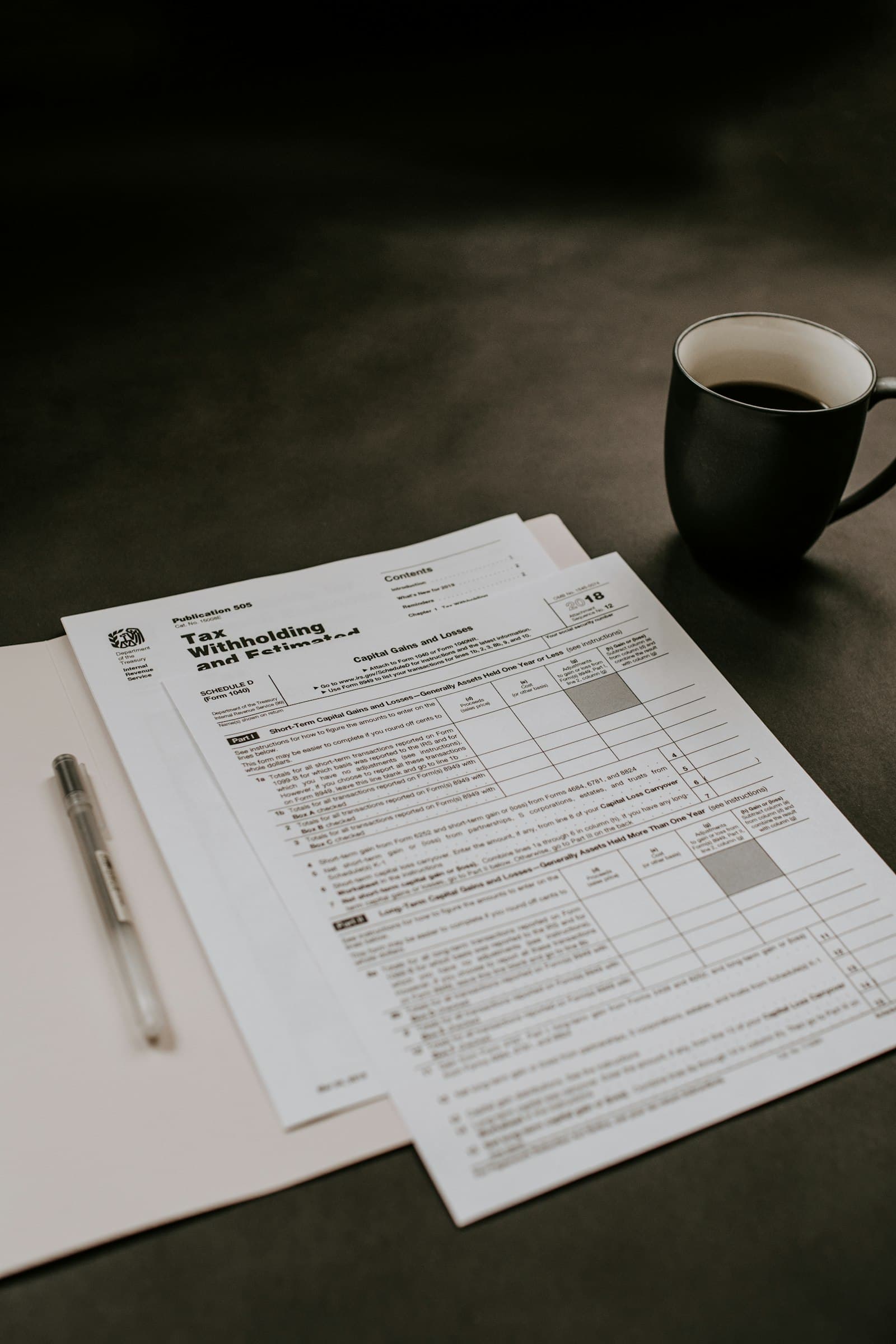 Bugetare cadouri corporate cu calculator și caiet